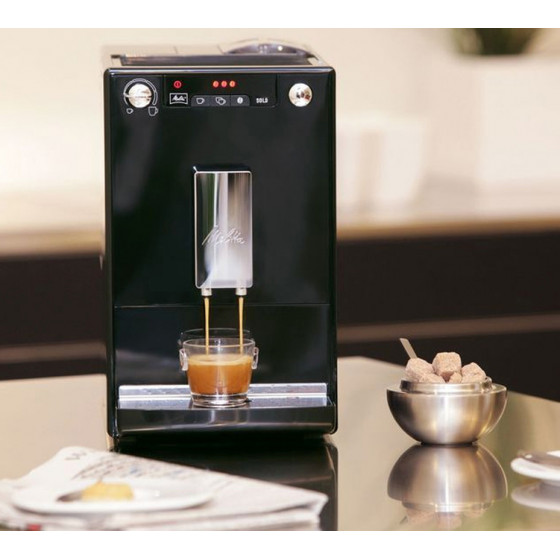 Machine à café en grains Melitta Caffeo Solo E950-201 Noir