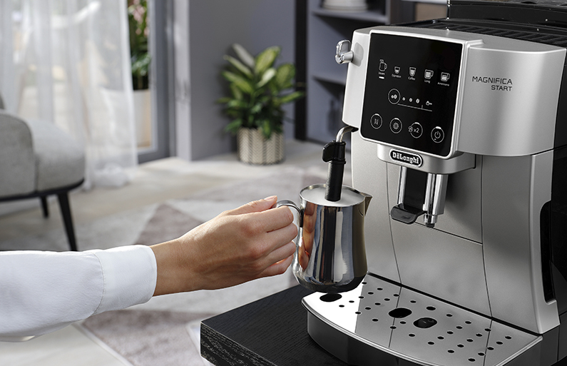 Machine à café en grains DeLonghi Magnifica START FEB 2230.SB